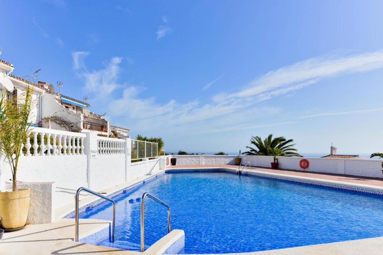 Casa Yaya Nerja Apartment Exterior foto